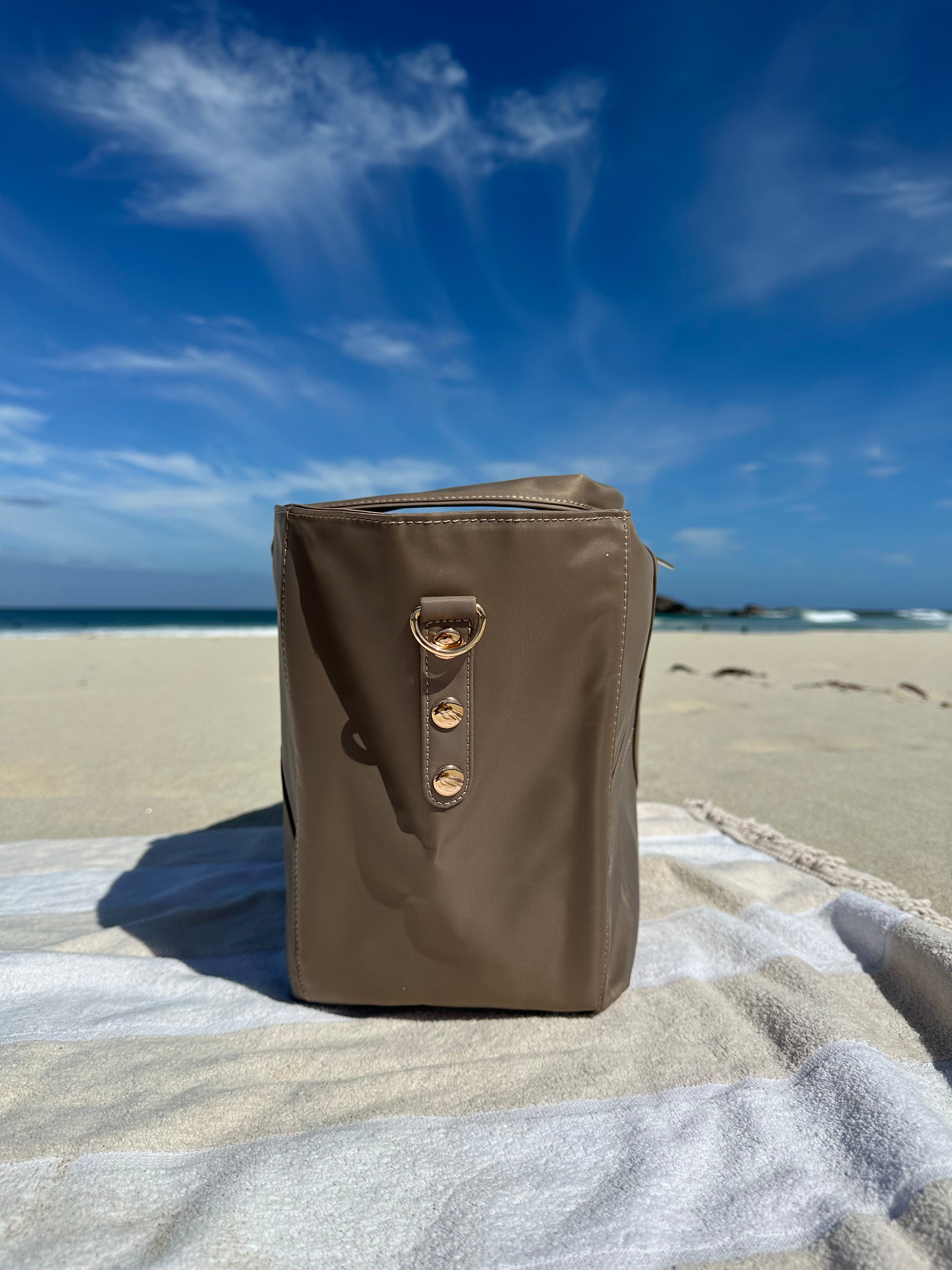 Cove Traveller ➕ - Sand (BACK IN STOCK) (Includes luggage sleeve)