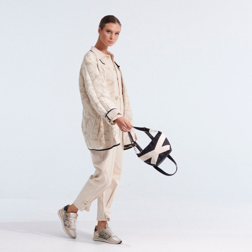 Petite - Panda Black x Cream Cross