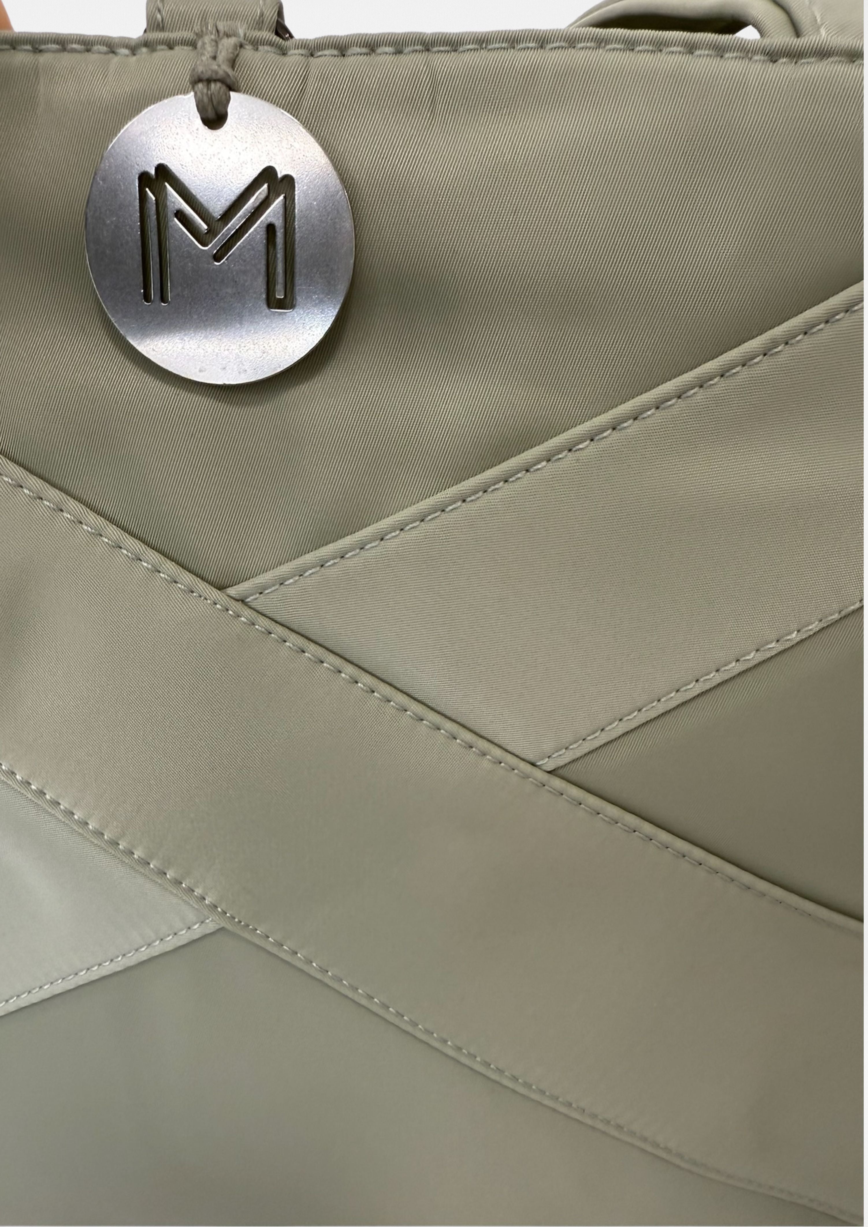 Urban Traveller Tote (MEDIUM SIZE) - Sage