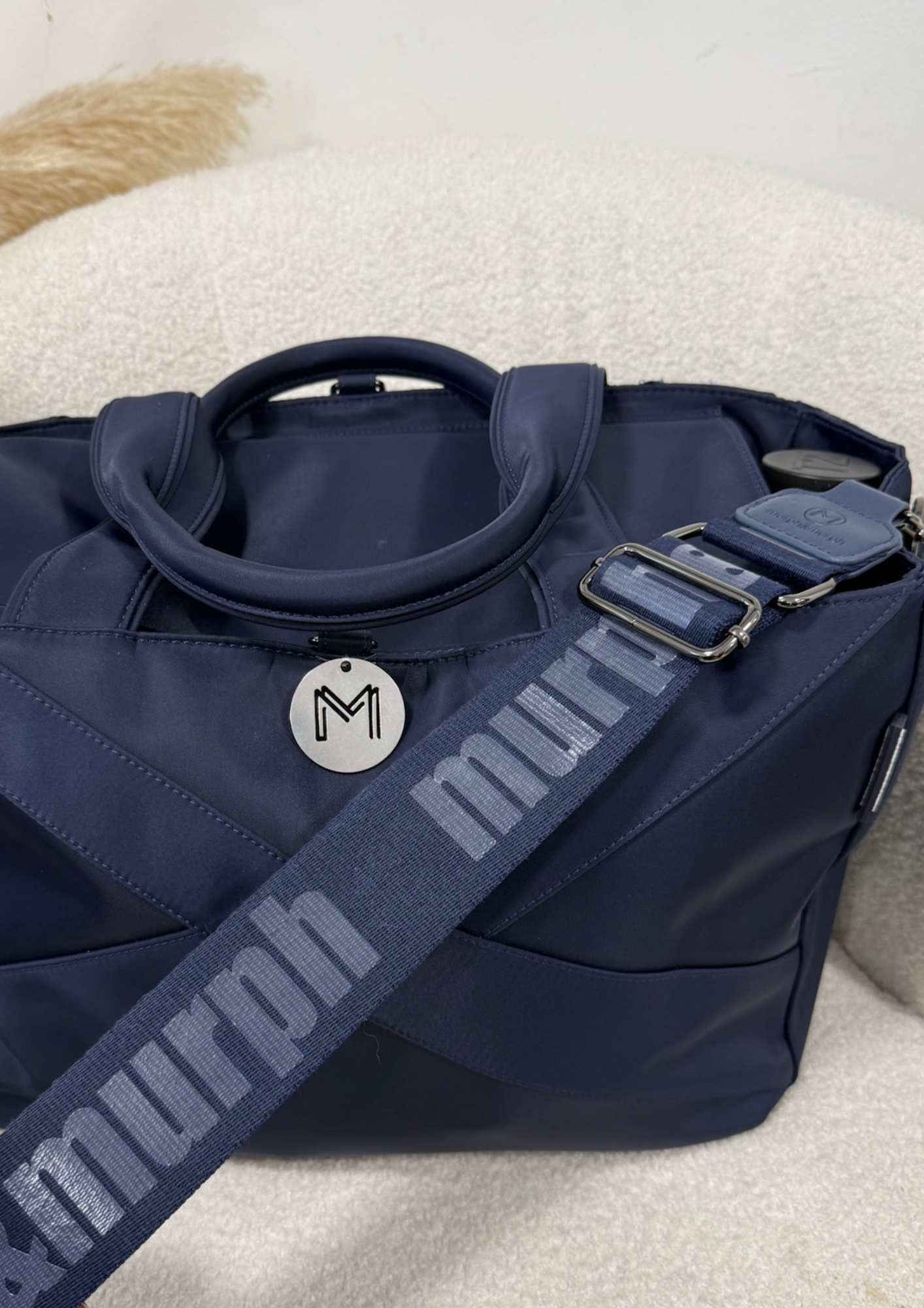 Urban Traveller Tote (MEDIUM SIZE) - Navy Blue (SOLD OUT)- Please sign up to be notified when back in stock