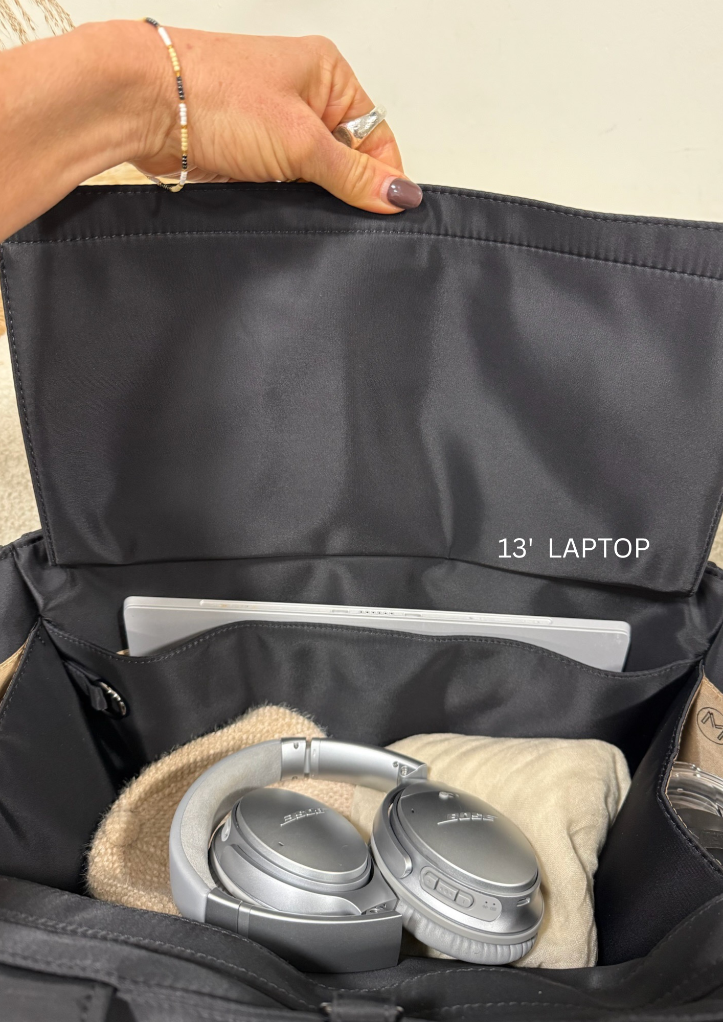 Urban Traveller Tote (MEDIUM SIZE) - Black