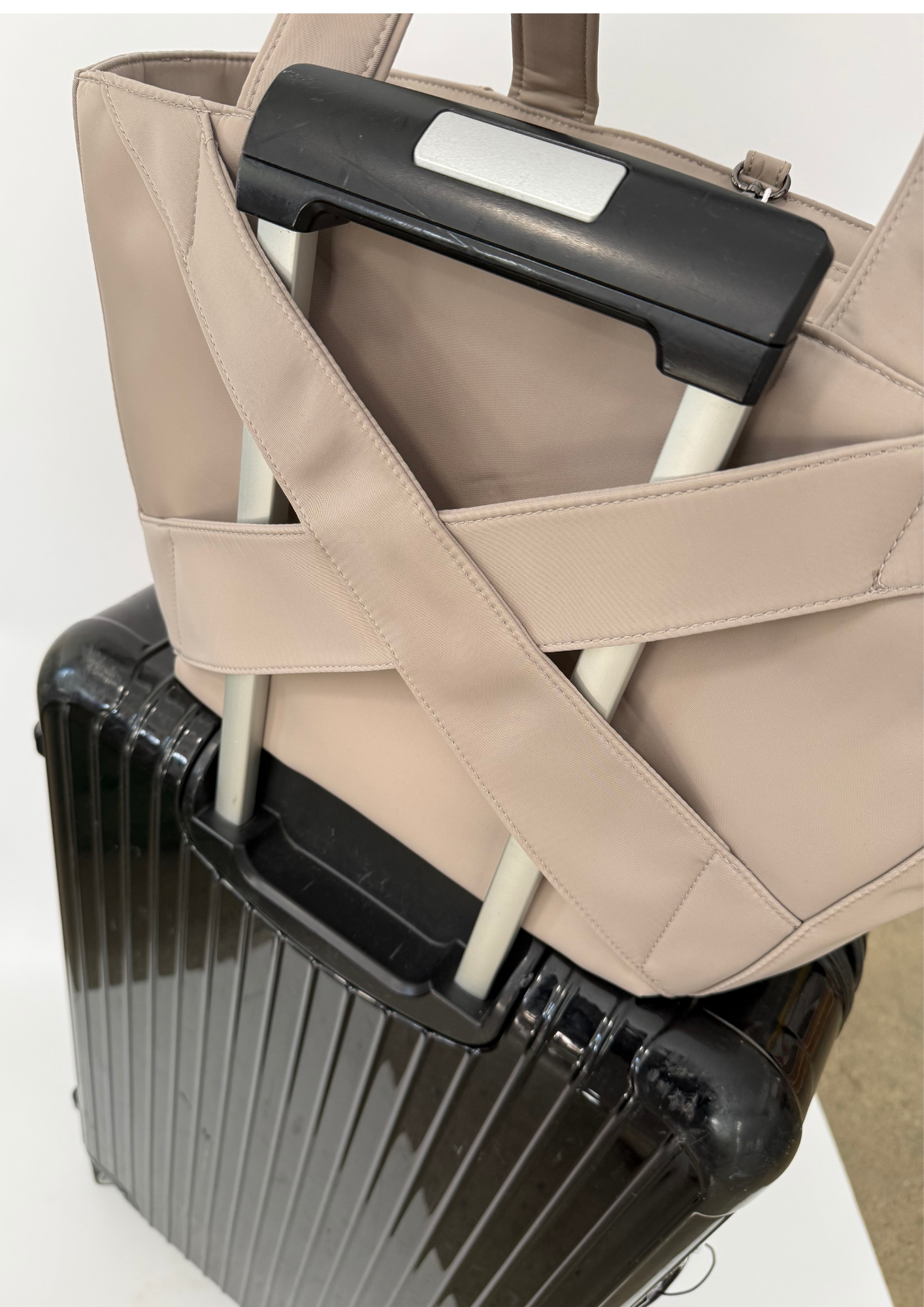 Urban Traveller Tote (MEDIUM SIZE) - Sand
