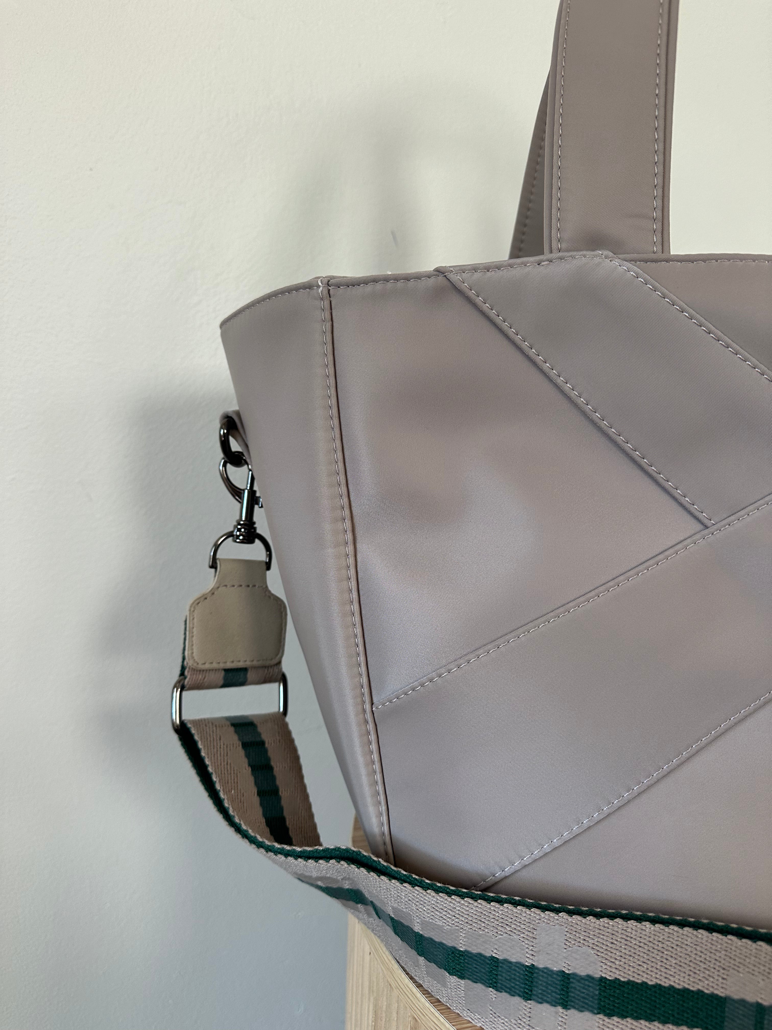 Cove Urban Traveller Tote - Sand