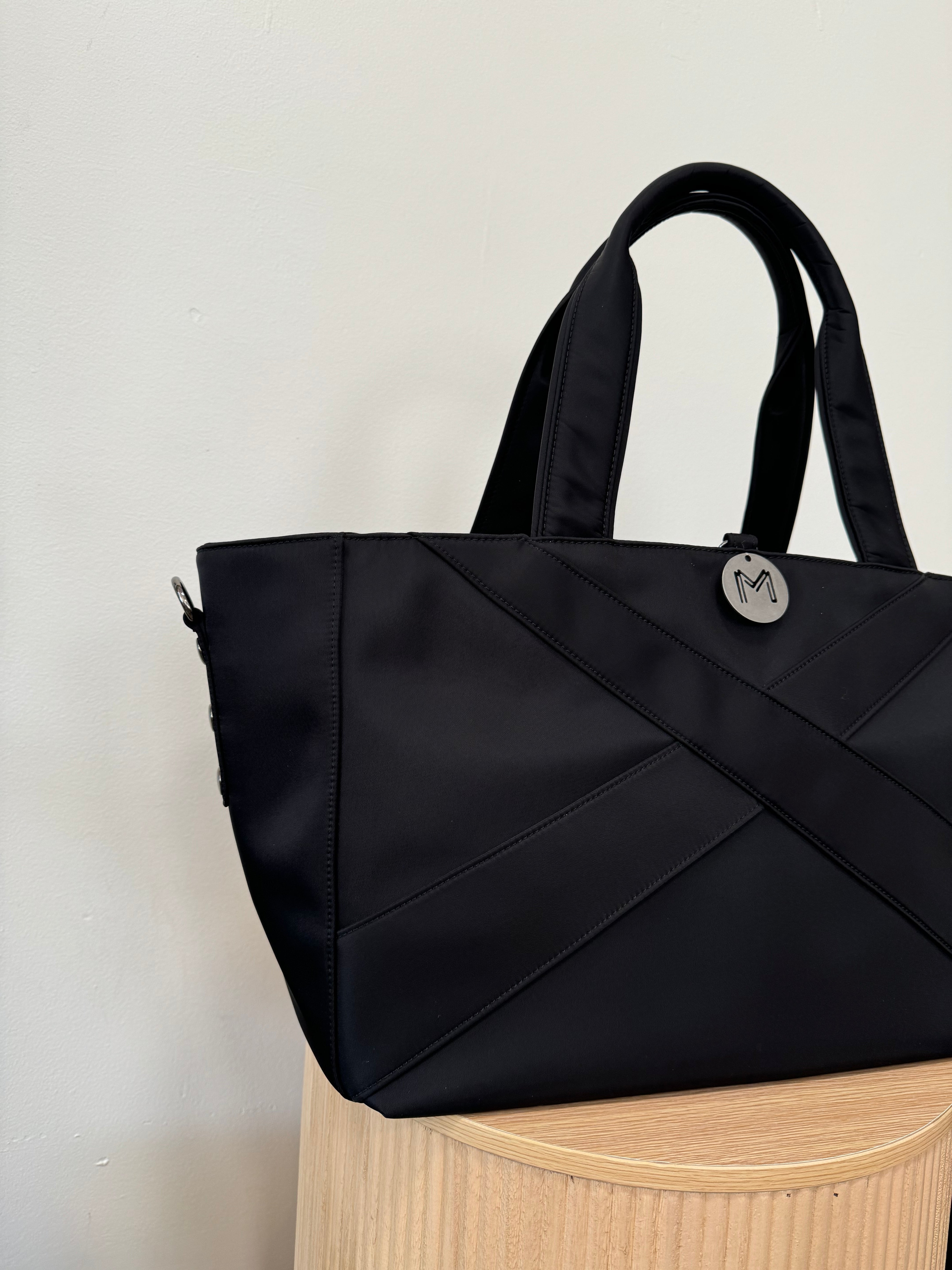 Cove Daily Tote - Navy