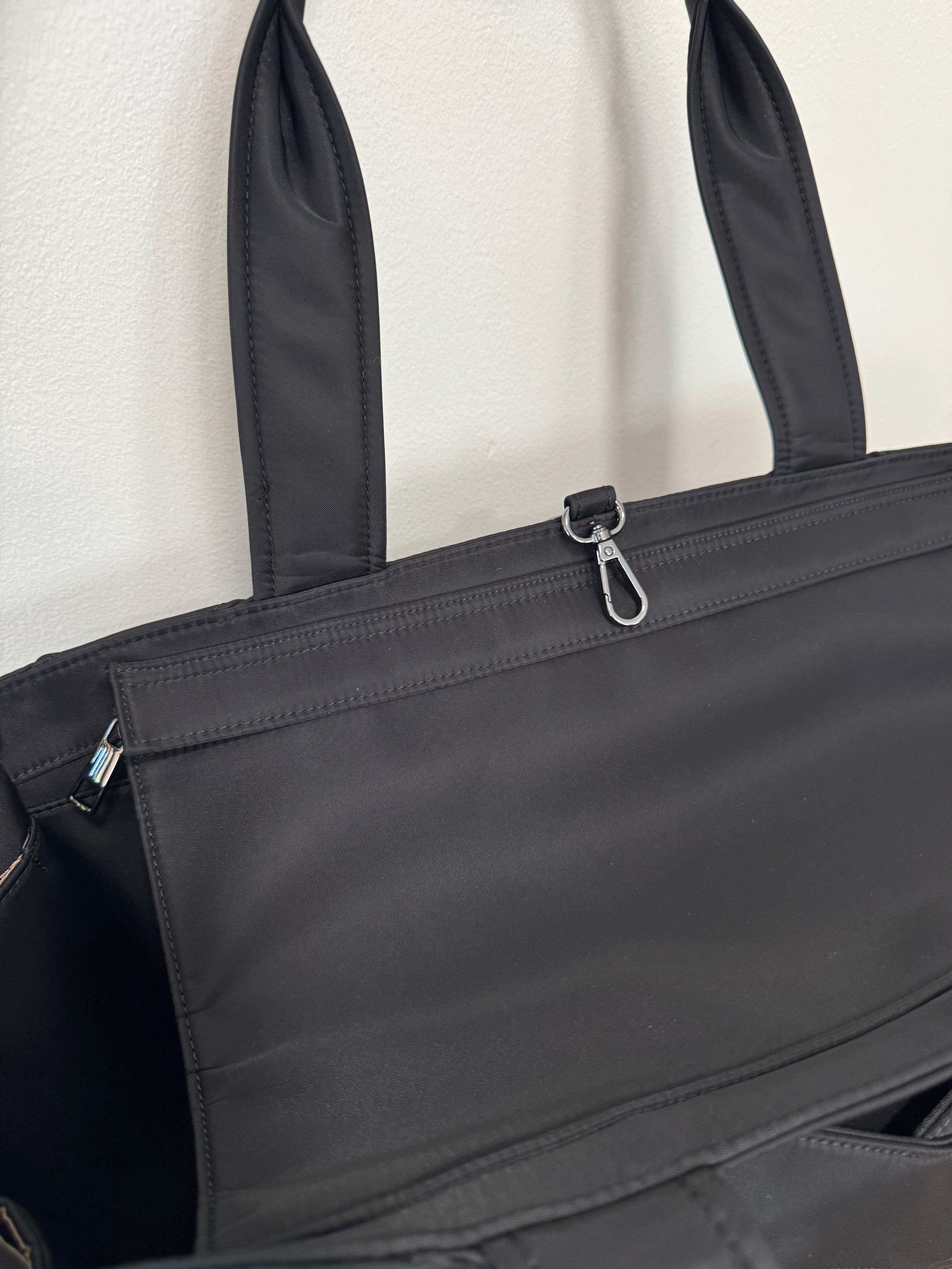Cove Daily Tote - Navy