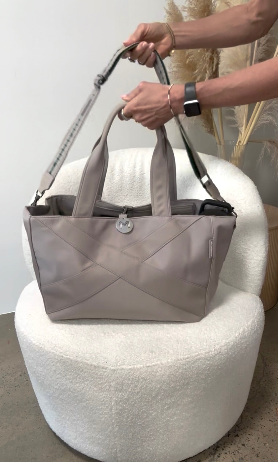 Daily Traveller Tote (LARGE SIZE)  - Sand