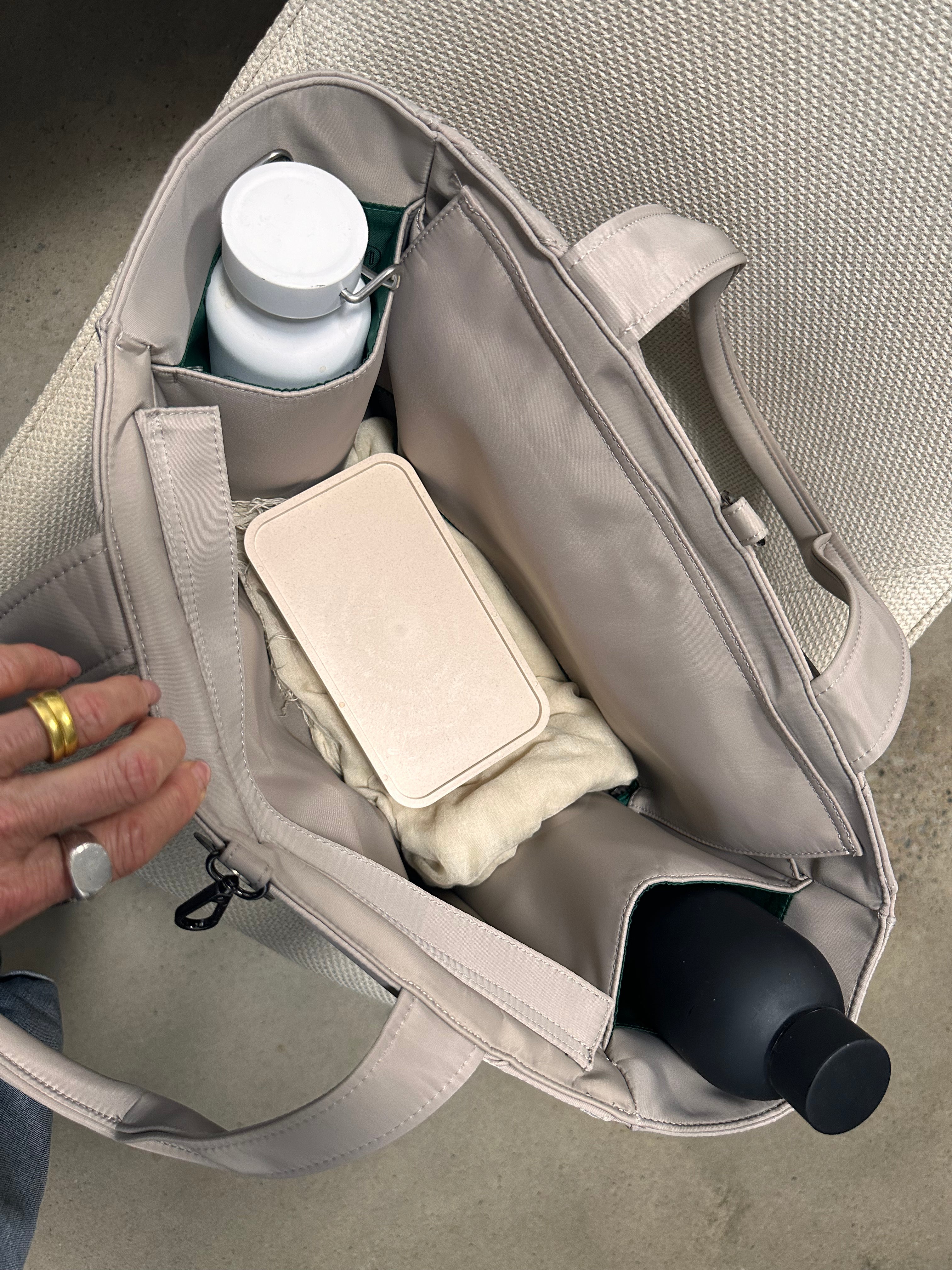 Cove Urban Traveller Tote - Sand