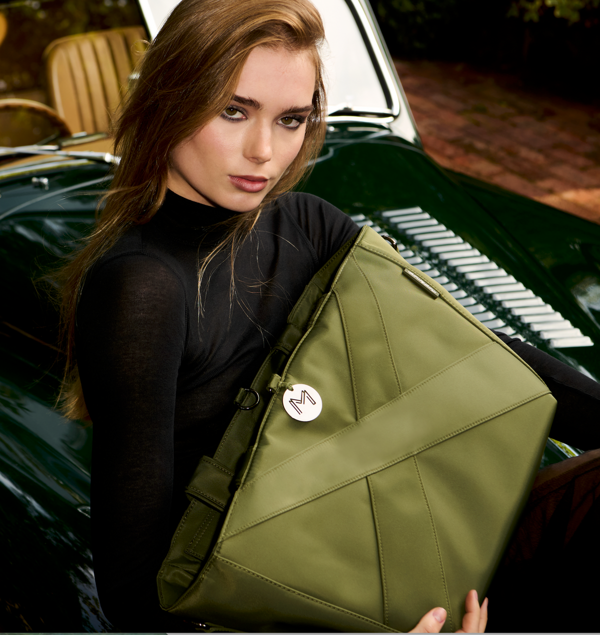 Urban Traveller Tote (MEDIUM SIZE) - Khaki
