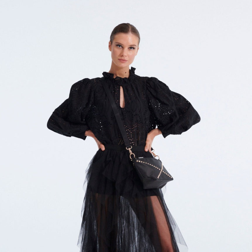 Cove Petite - Jacquie Black x Gold studs