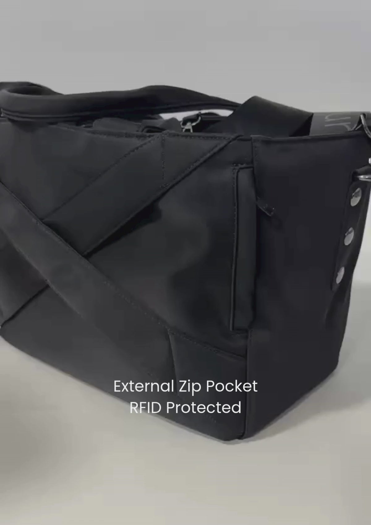 Load video: Daily Traveller Tote (LARGE SIZE) - Black